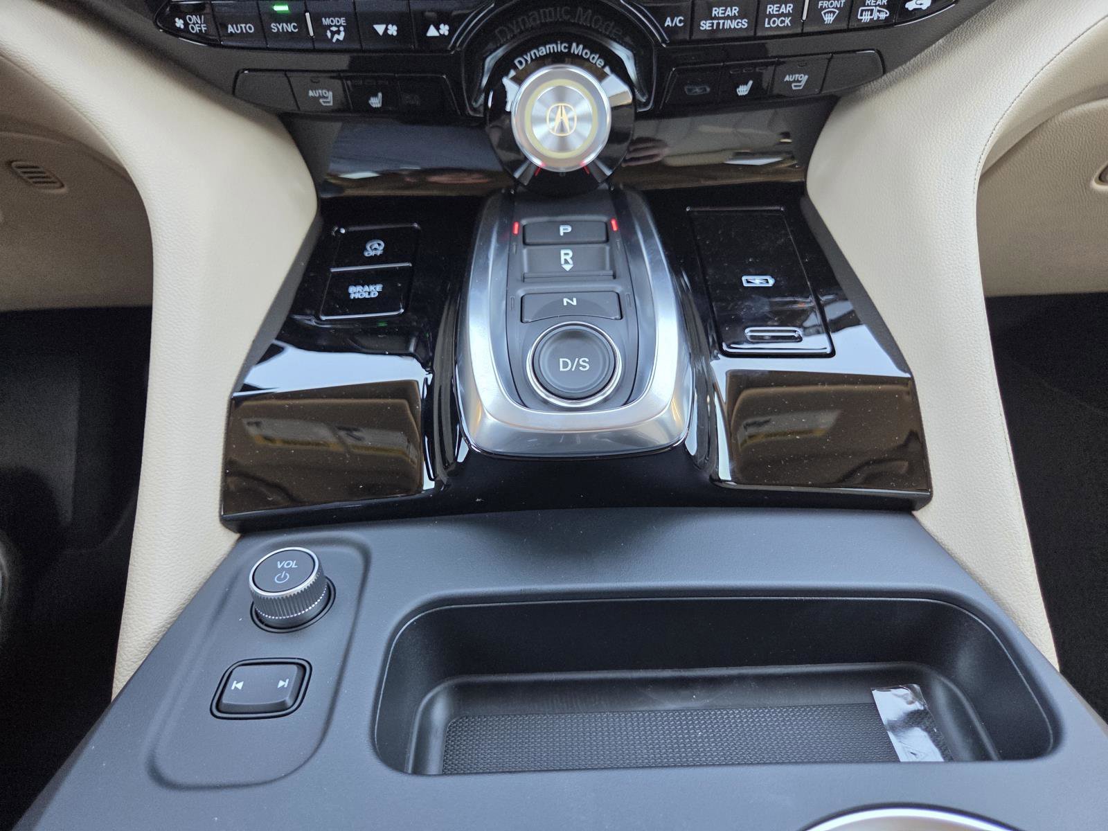 New 2026 Platinum White Pearl Acura AWD image 18