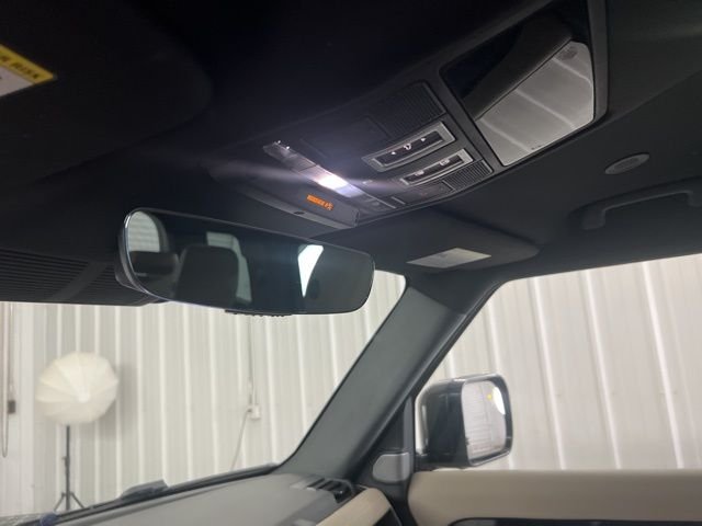 2023 Land Rover Defender S - Photo 37