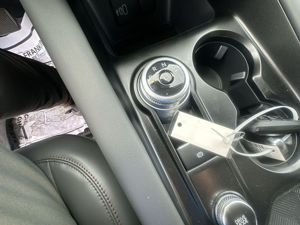 New 2026 Space White Metallic Ford Active image 26