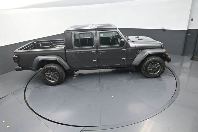 New 2026 Granite Crystal Metallic Clear-Coat Exterior Paint Jeep Sport image 18