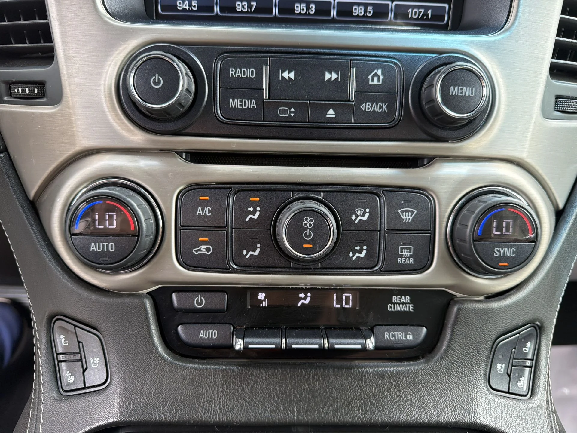 Used 2020 Onyx Black GMC Denali image 5