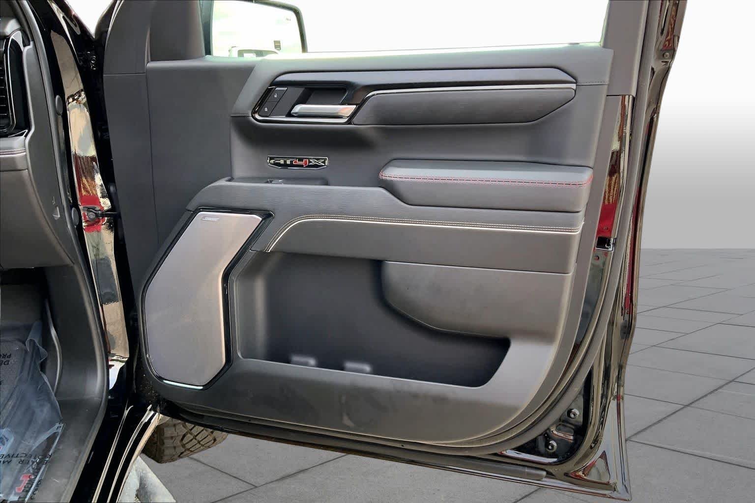 Used 2026 Onyx Black GMC AT4X image 20