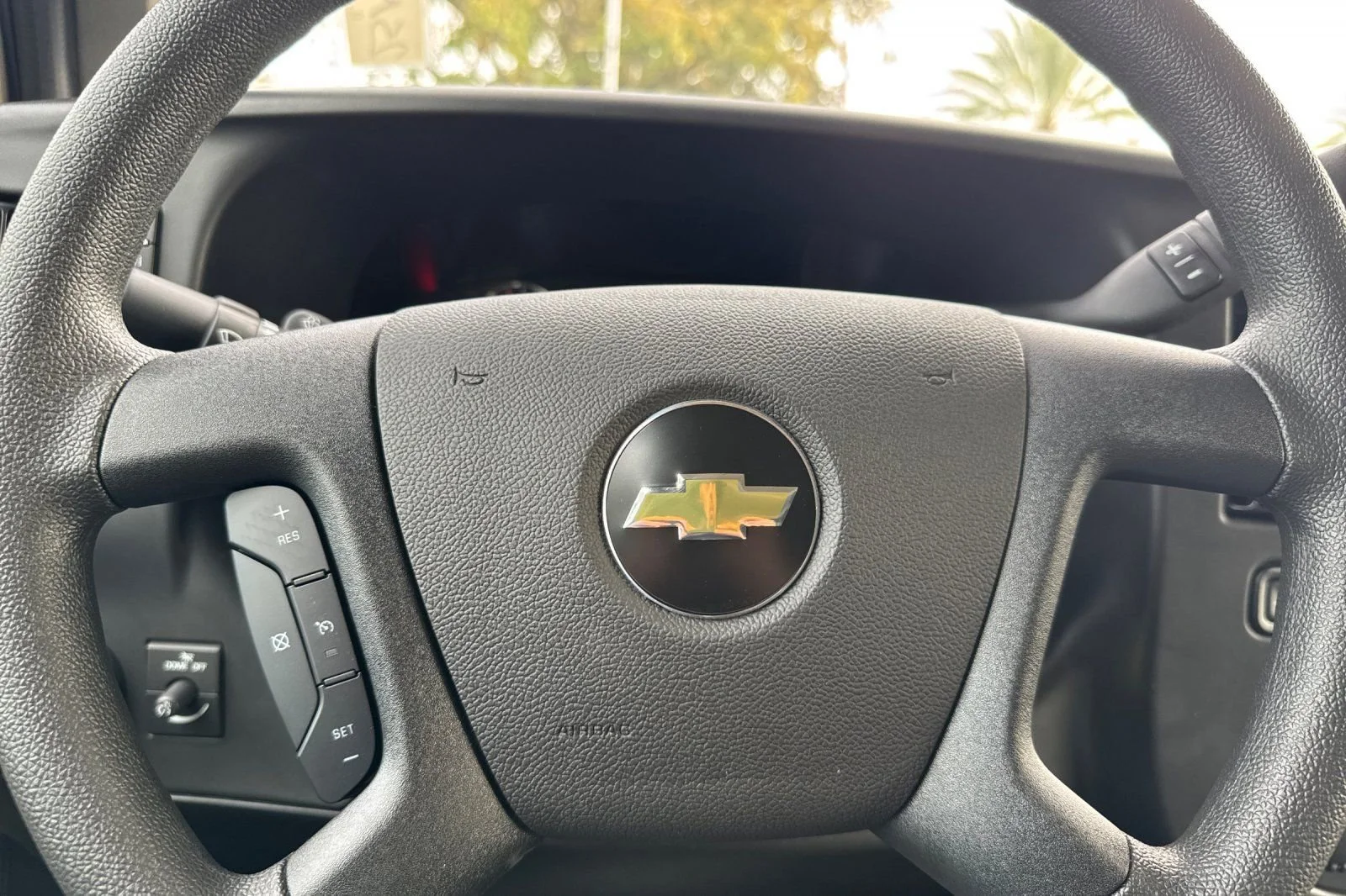 2025 Chevrolet Express Cargo Work Van - Photo 20