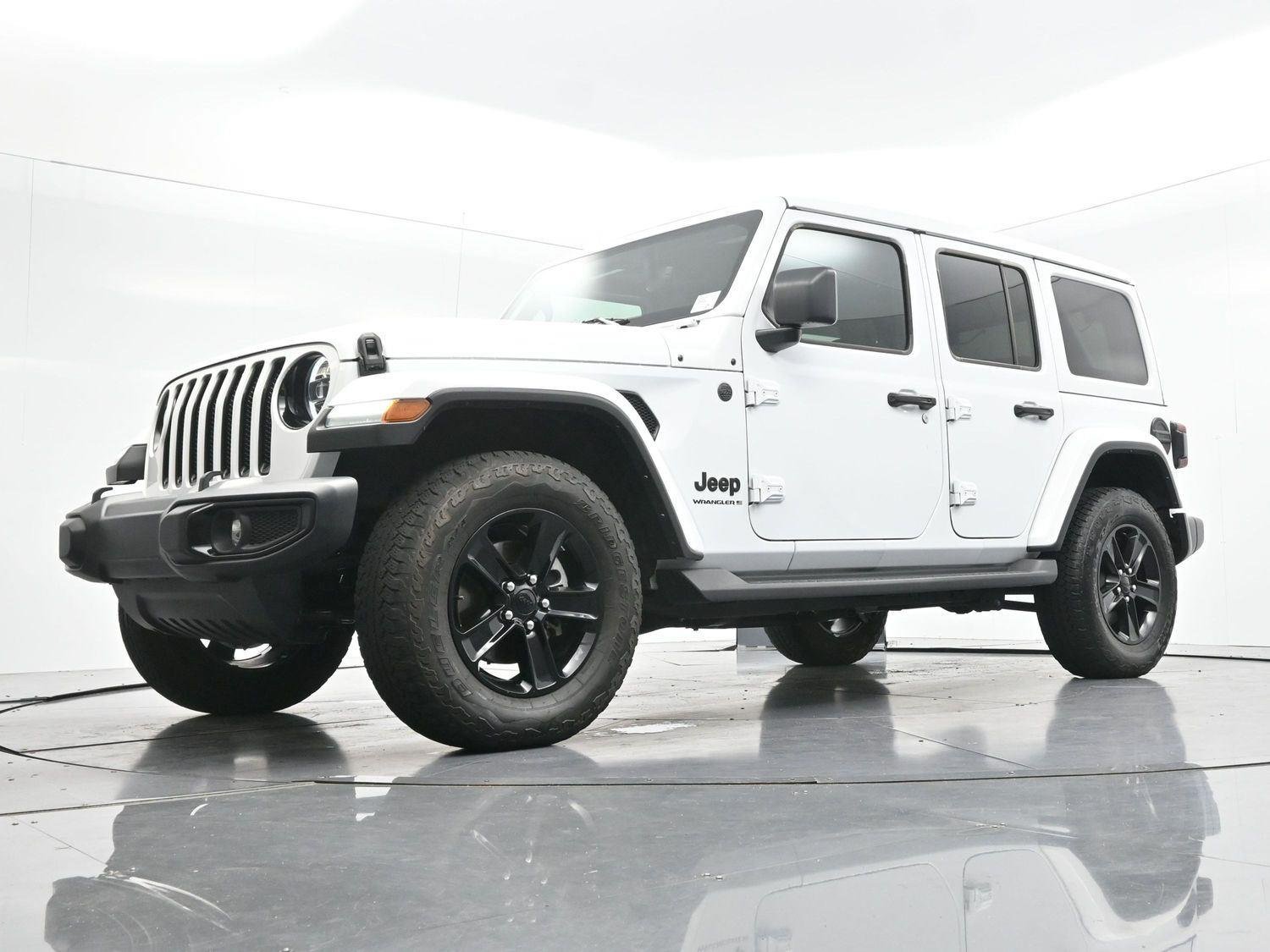 Used 2023 White Jeep Sahara Altitude image 44