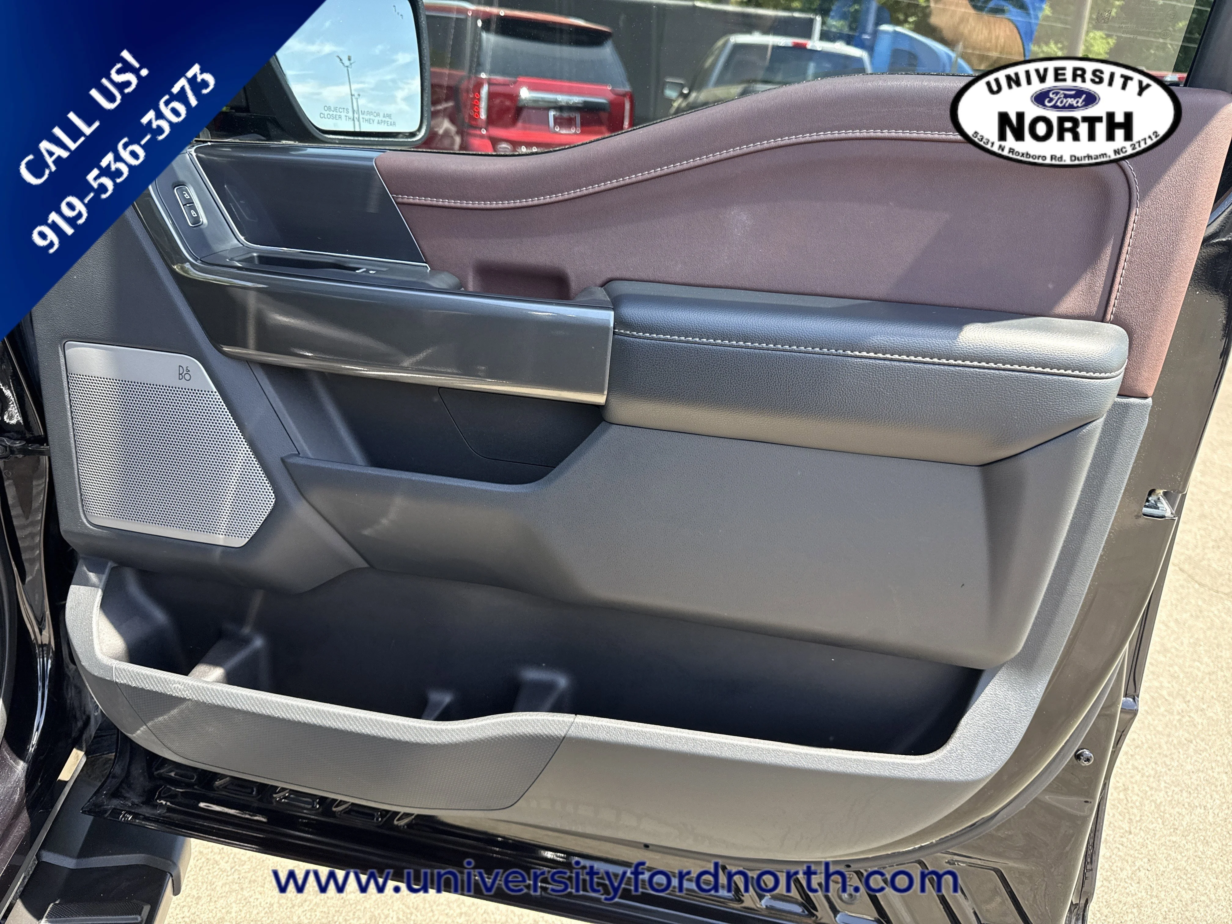 Used 2022 Agate Black Metallic Ford LARIAT image 46
