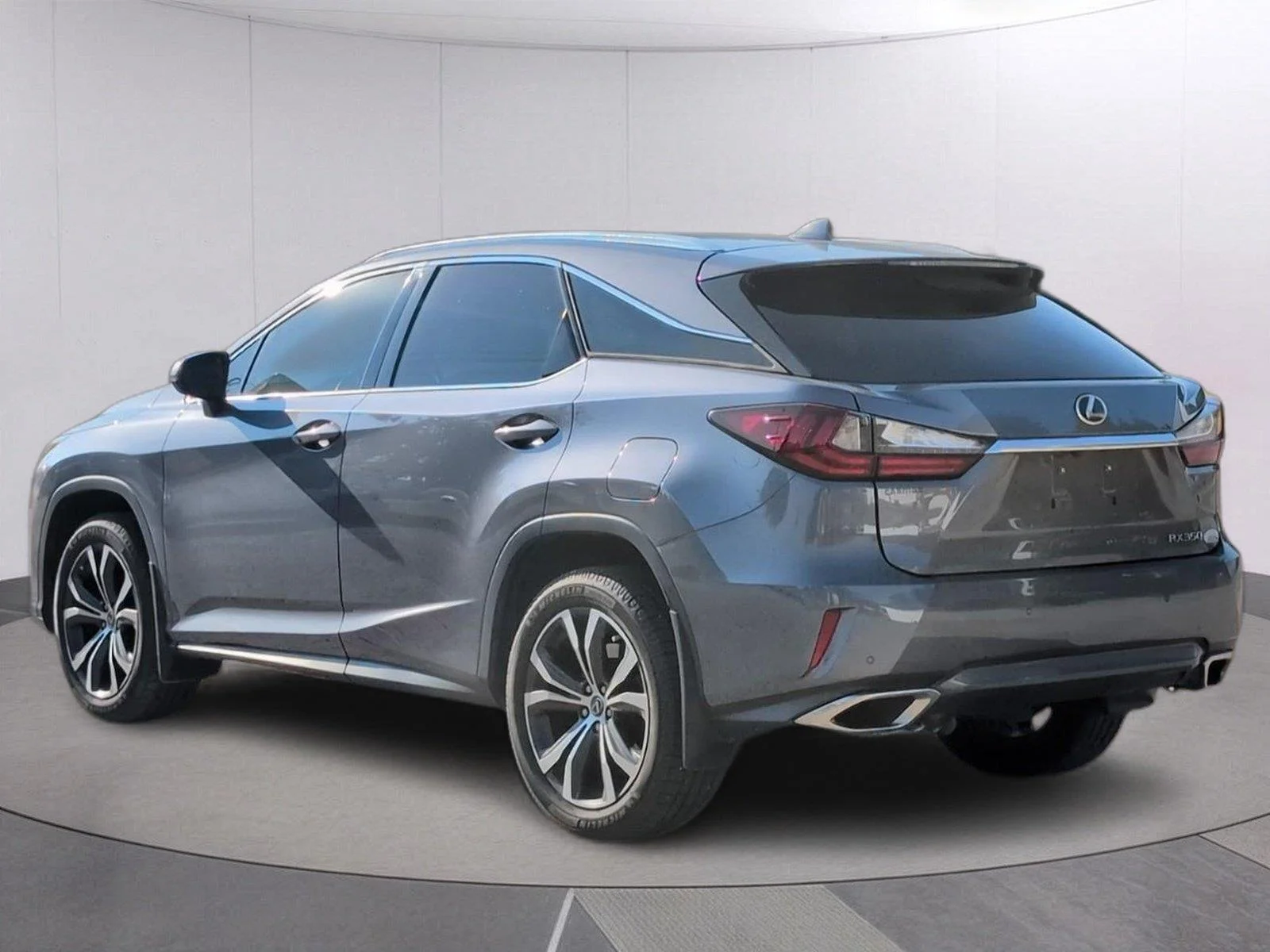 Used 2019 Nebula Gray Pearl Lexus F Sport image 3