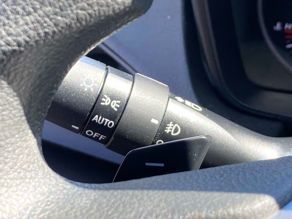 Used 2024 White Subaru Sport image 18