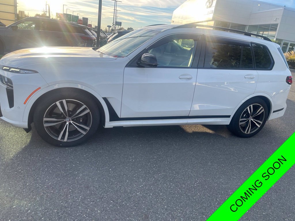 2023 BMW X7