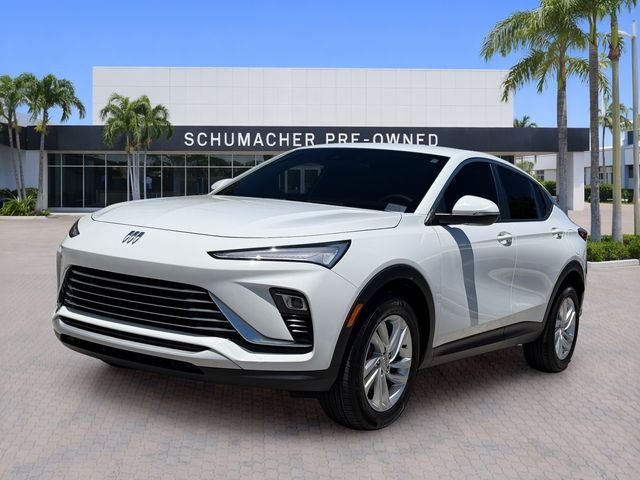 Used 2024 White Buick Preferred image 3