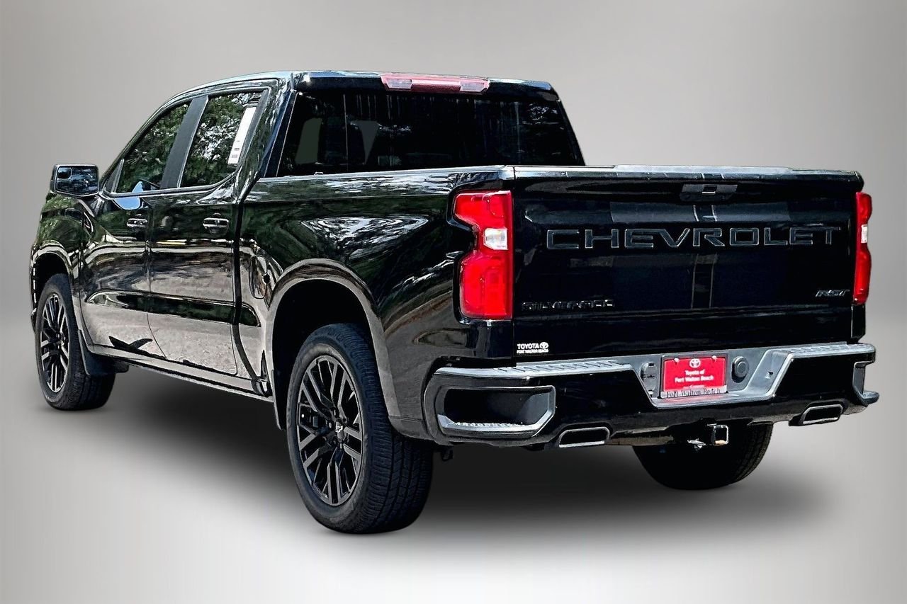 Used 2021 Black Chevrolet RST image 4