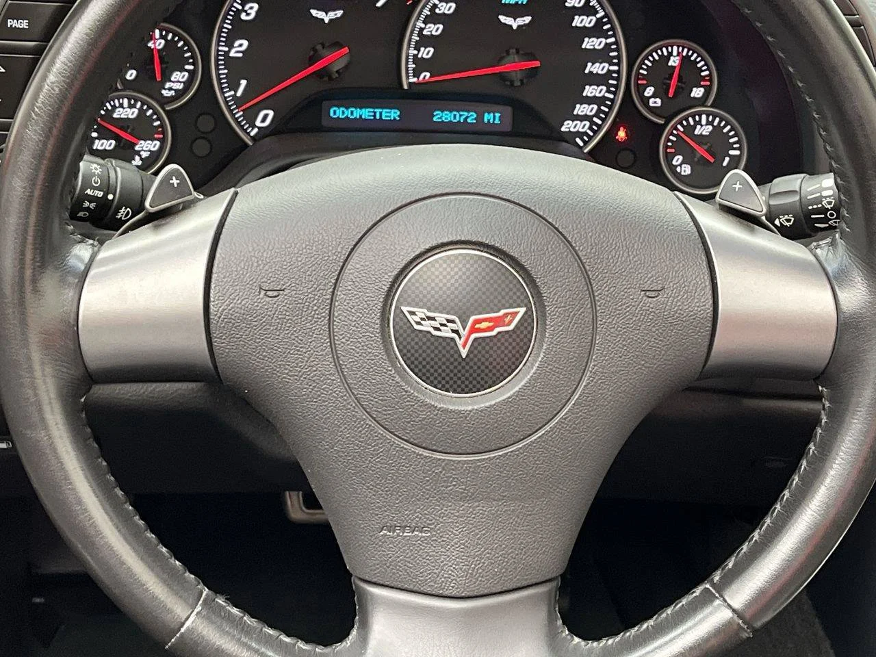 Used 2006 Victory Red Chevrolet  image 11