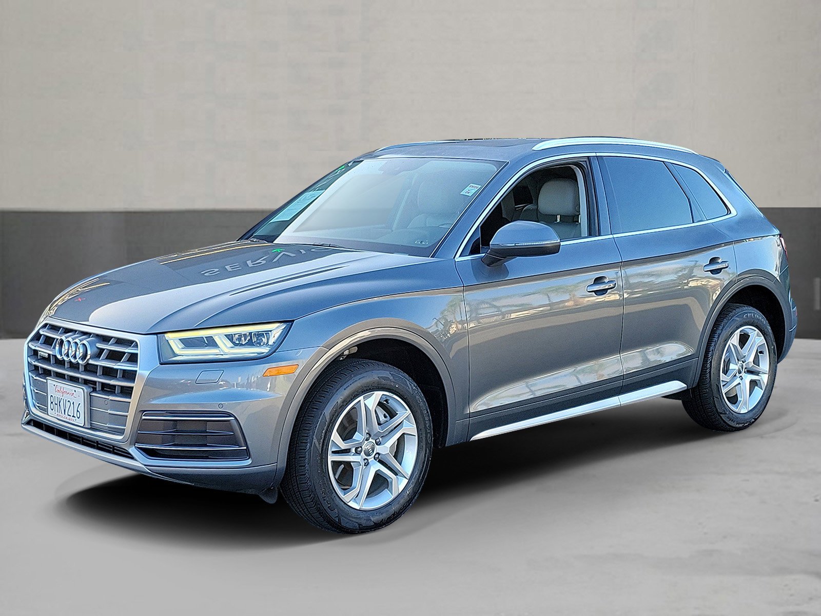 2018 Audi Q5 2.0T quattro S tronic Premium Plus's photo