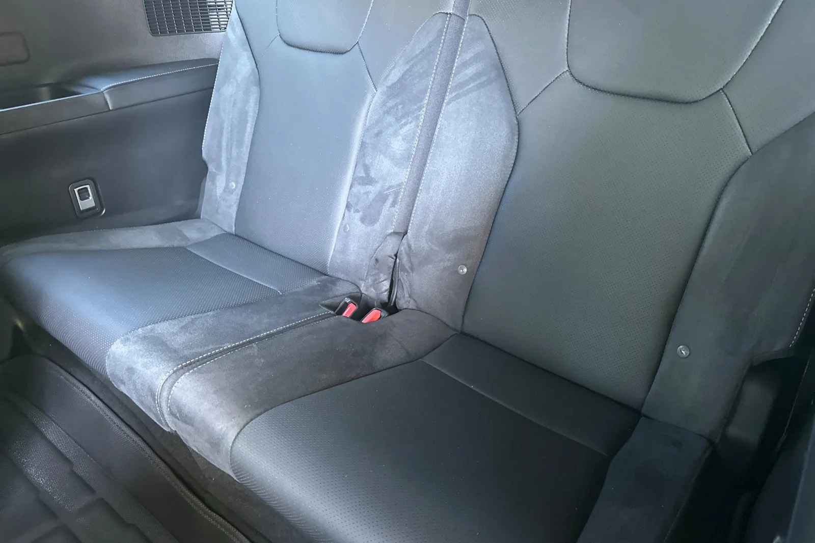 Used 2024 Silver Lexus 550h+ Luxury image 20