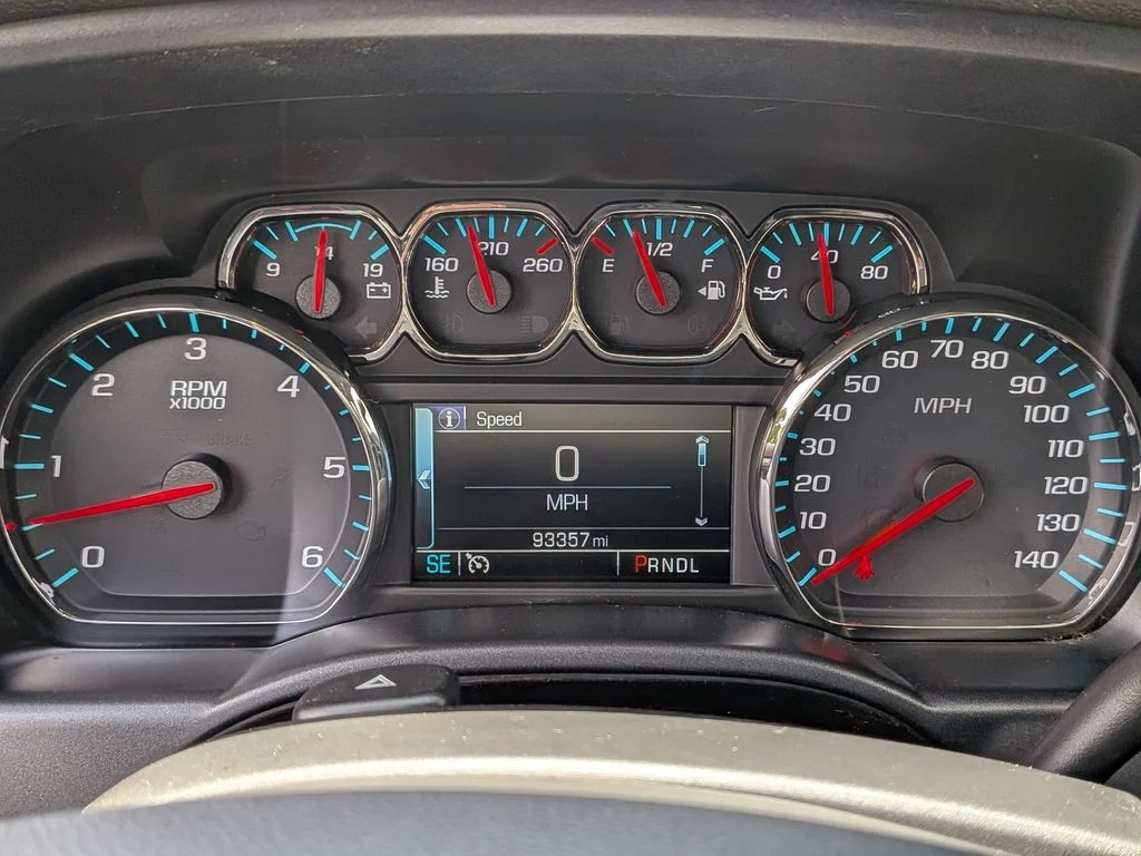 Used 2018 Black GMC SLT image 12