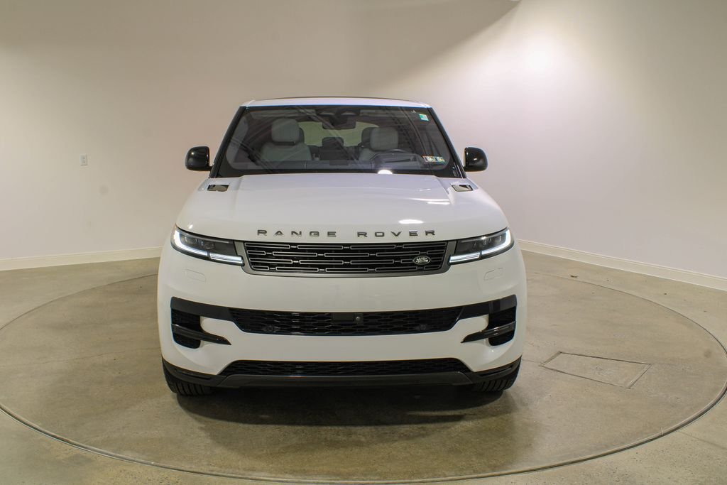 Certified Used 2023 Fuji White Land Rover SE image 8