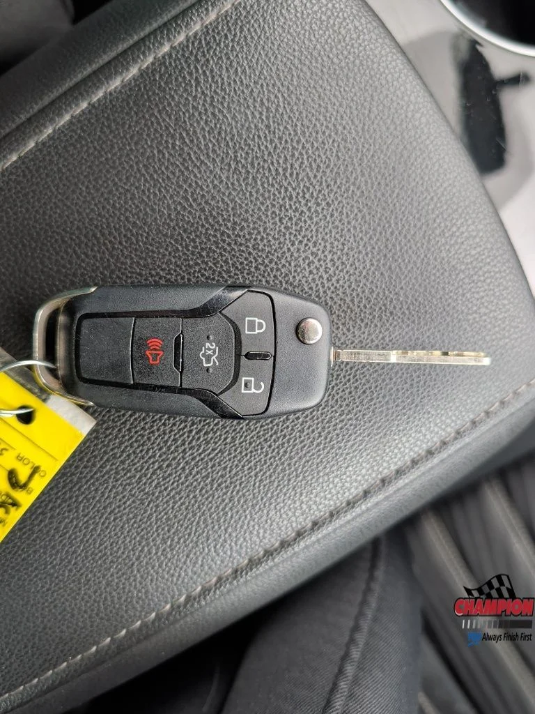 Used 2016 Silver Ford SE image 27