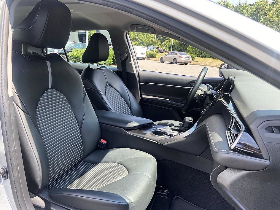 Used 2023 Celestial Silver Metallic Toyota SE image 17