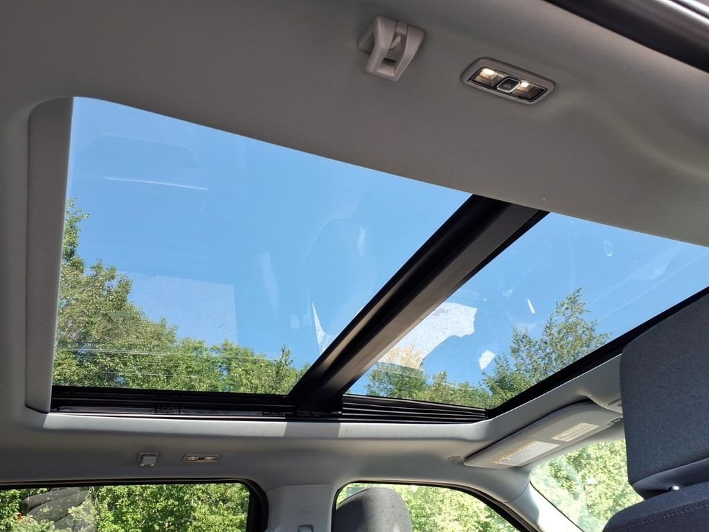 New 2026 Agate Black Metallic Ford F-250® XLT image 16
