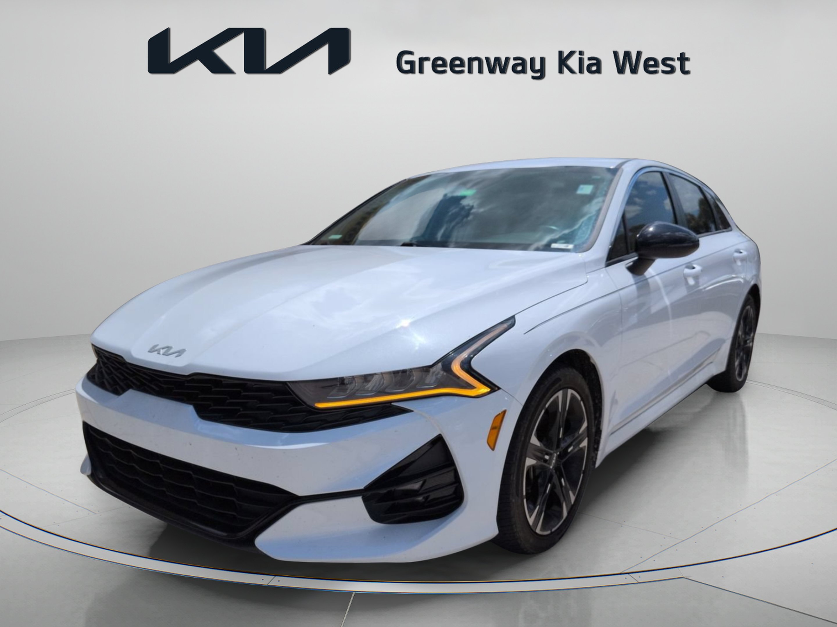 Certified Used 2022 Glacial White Pearl Kia GT-Line image 4