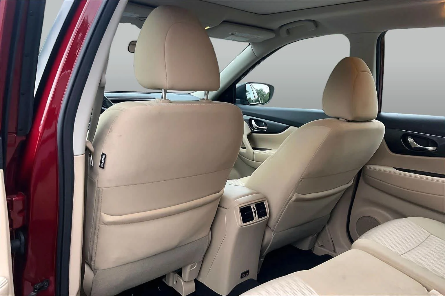 Used 2020 Scarlet Ember Tintcoat Nissan SV image 22
