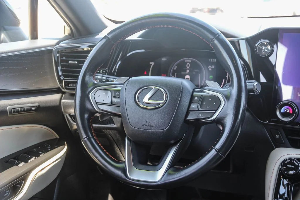 Certified Used 2024 NORI GREEN PEARL Lexus 450h+ Luxury image 16