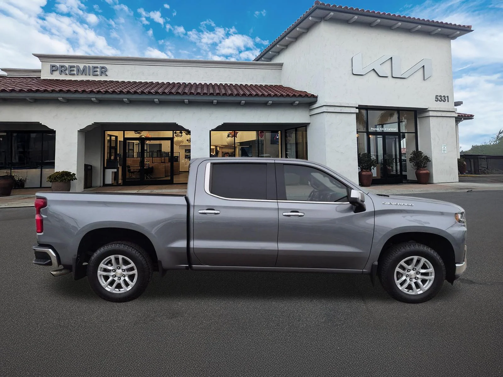 Used 2019 Gray Chevrolet LTZ image 9