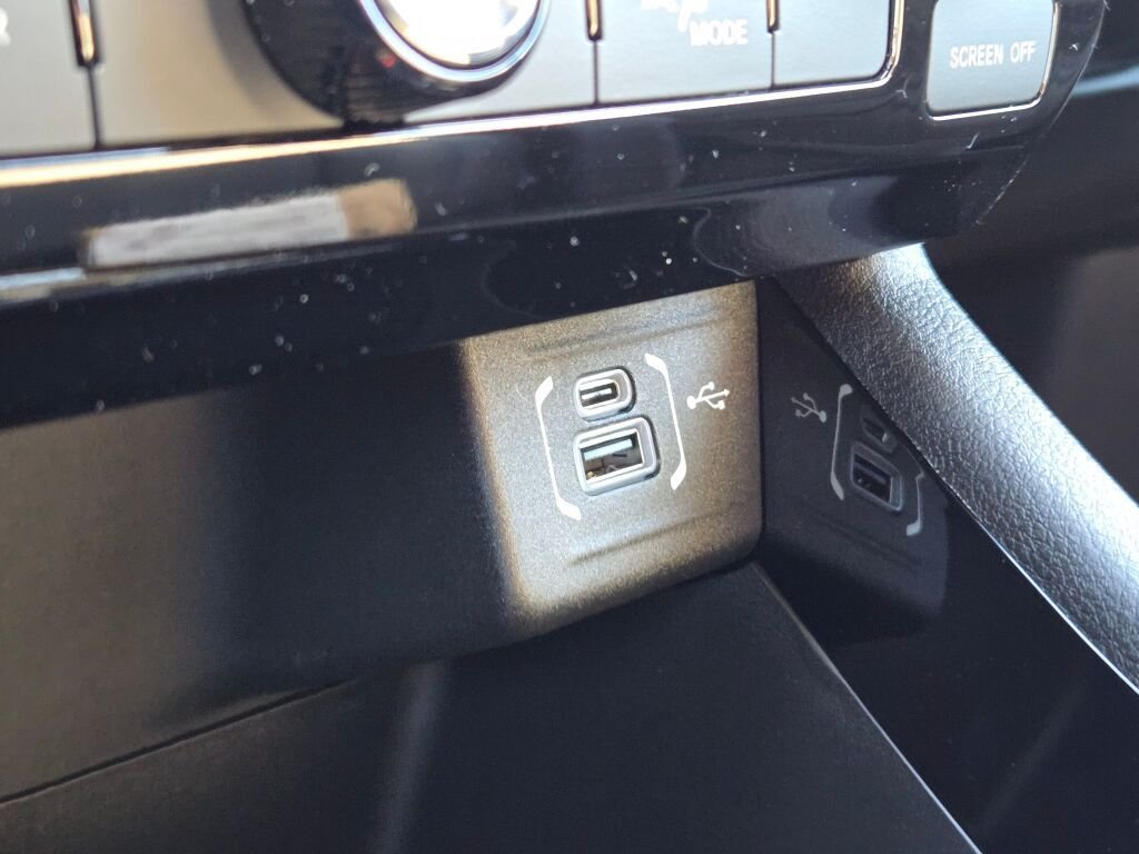 New 2026 Joose Exterior Paint Jeep Latitude image 25