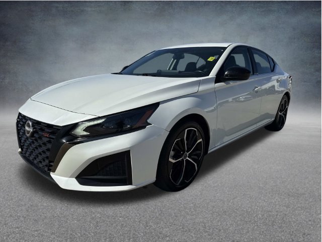Used 2025 White Nissan 2.5 SR image 7