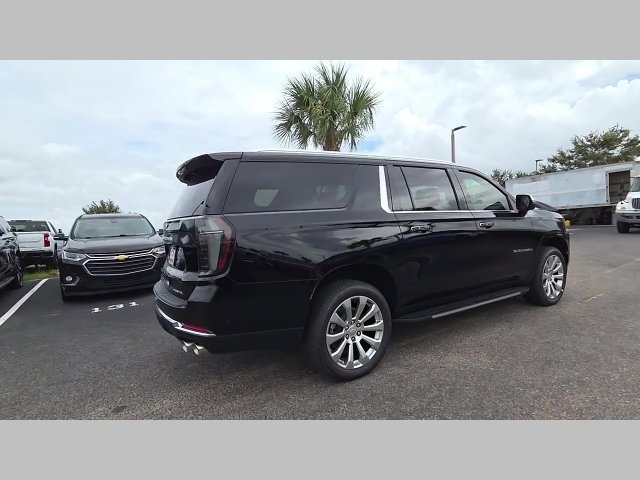 2026 Chevrolet Suburban Premier - Photo 18