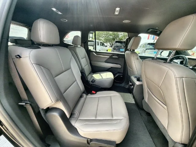 2026 GMC Acadia Elevation - Photo 26