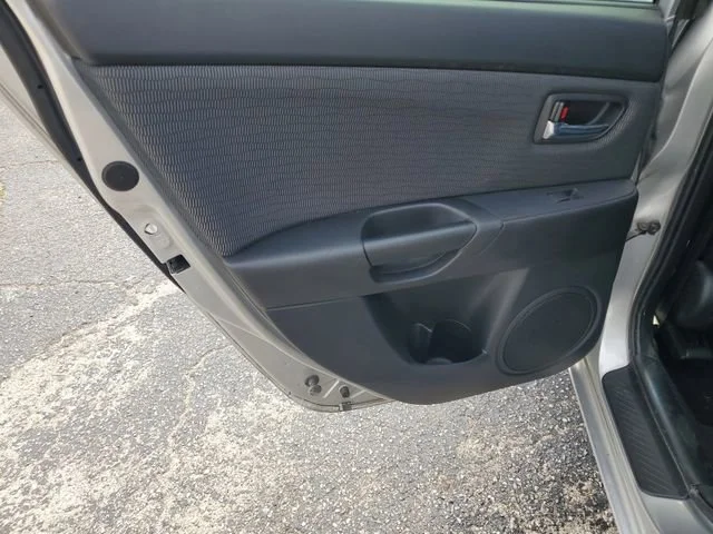 Used 2009 Silver Mazda i Touring Value image 22