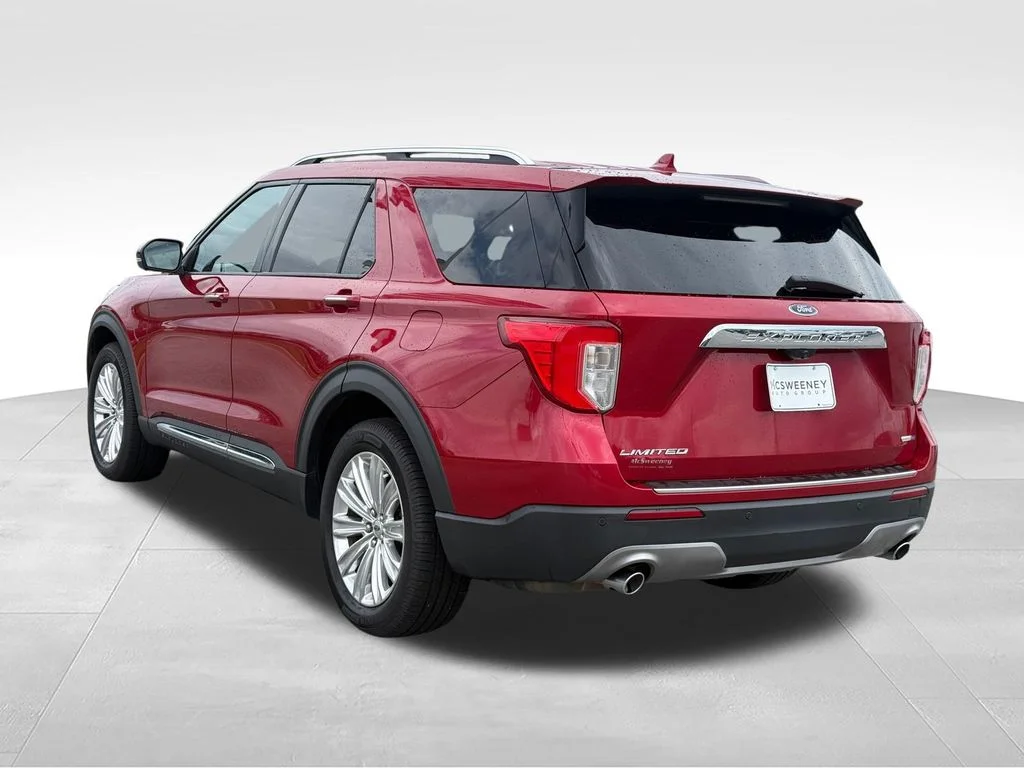 Used 2020 Red Ford Limited image 3