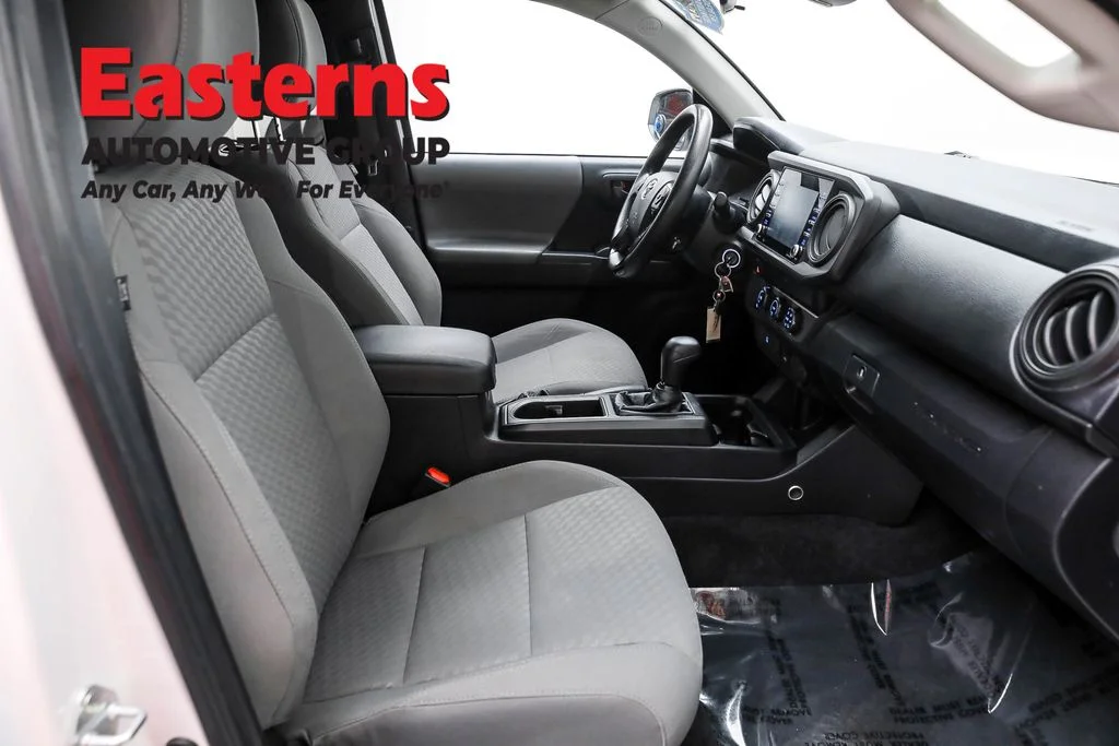 Used 2021 White Toyota SR image 21