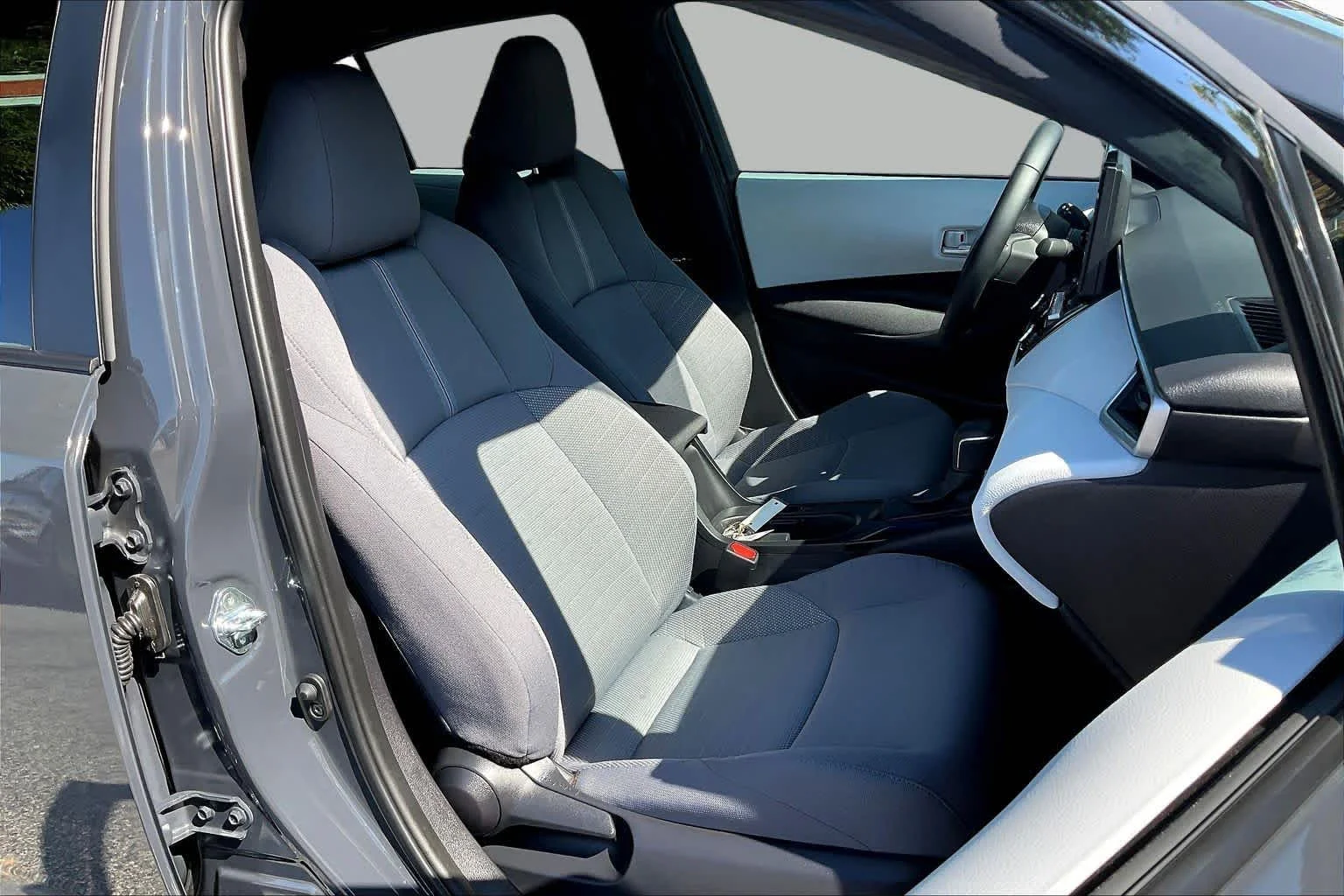 Used 2026 Underground Toyota SE image 9