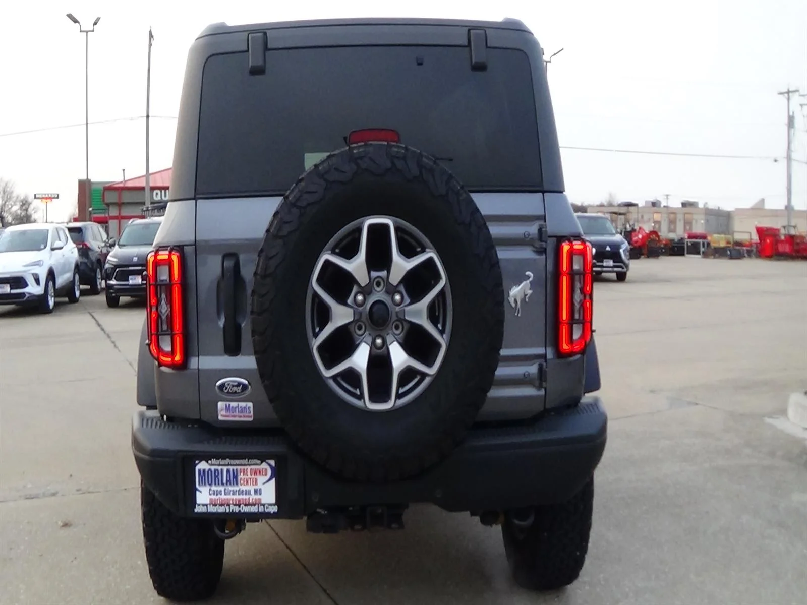 Used 2023 Carbonized Gray (m7) Ford Badlands Advanced image 7