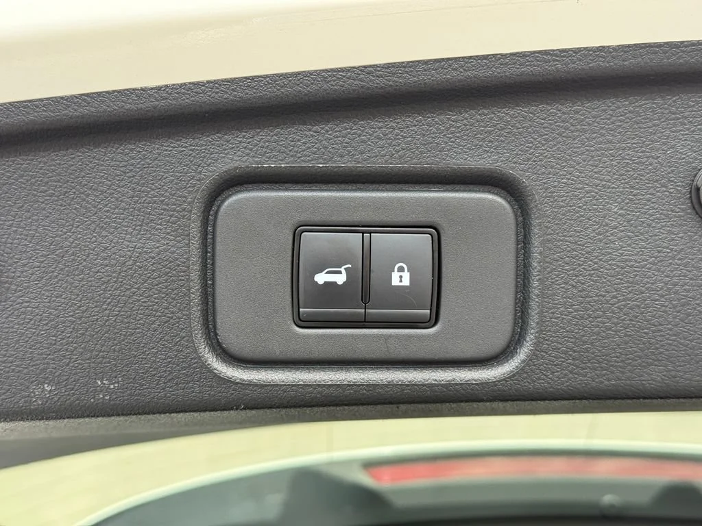 Used 2025 White Nissan SV image 13