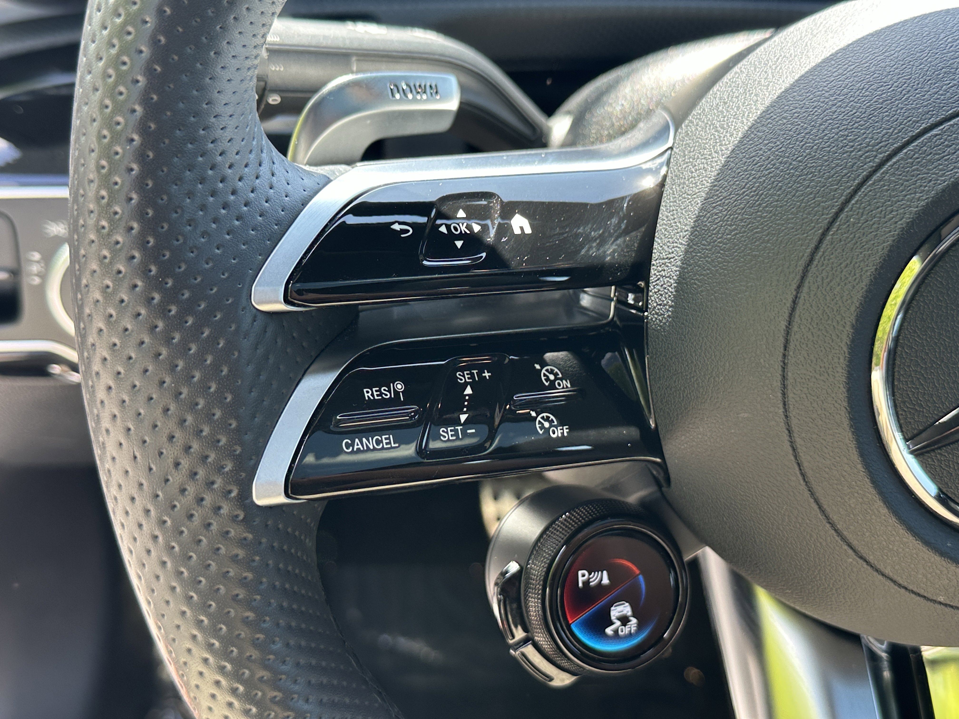 Certified Used 2025 White Mercedes-Benz AMG® CLA 35 image 27