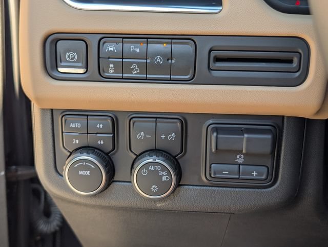 2023 Chevrolet Tahoe Premier - Photo 15