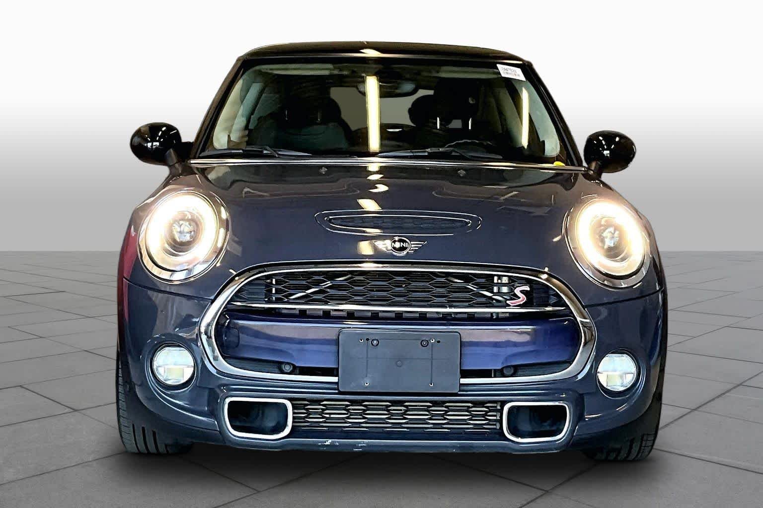 Used 2018 Thunder Grey Metallic MINI Cooper S image 4