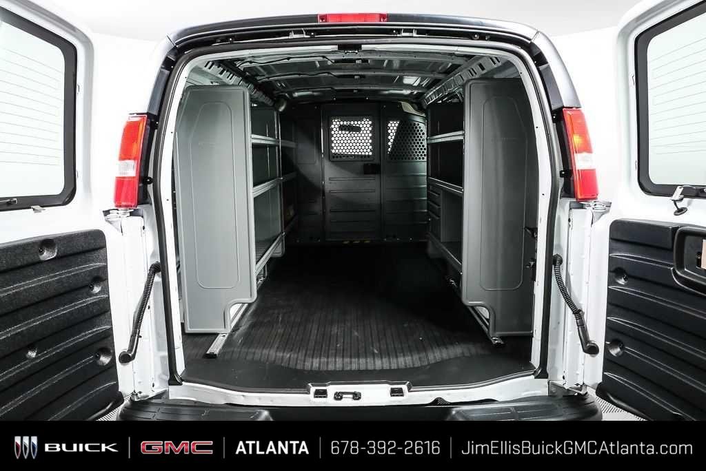 New 2025 Summit White GMC Work Van image 25