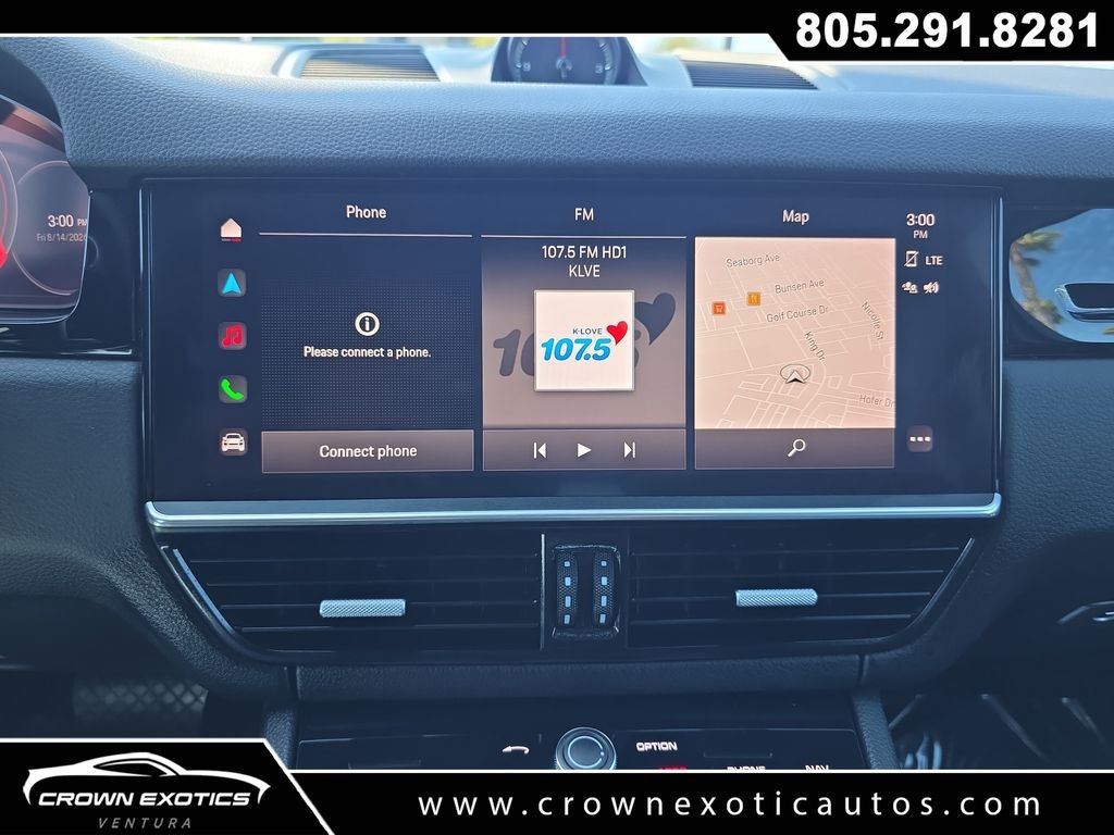 Used 2022  Porsche Base image 31