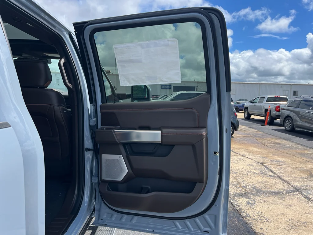 New 2026 Glacier Gray Metallic Tri-Coat Ford F-250® King Ranch® image 27