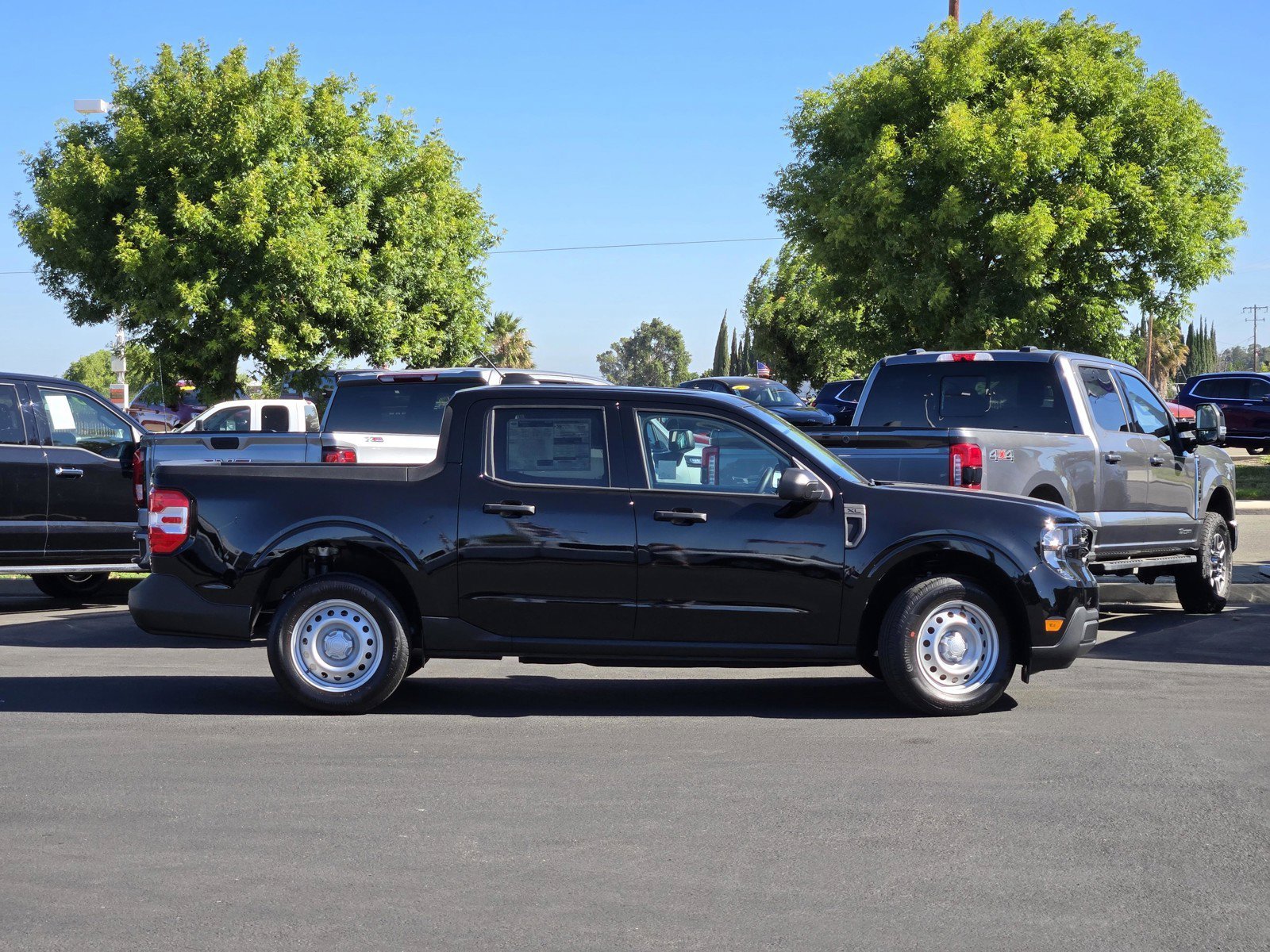 New 2026 Shadow Black Ford XL image 3
