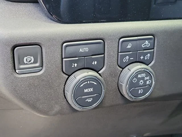 2025 Chevrolet Silverado 1500 LTZ - Photo 26