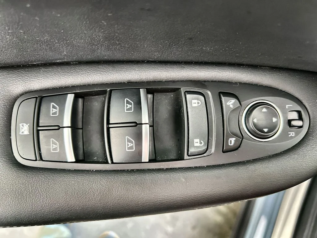 Used 2023 Gray INFINITI SPORT image 15