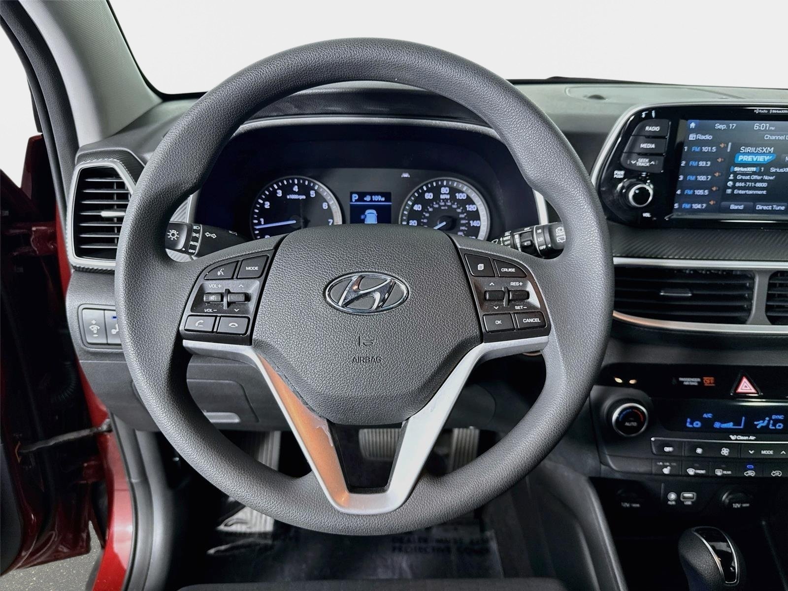 Used 2020 Gemstone Red Hyundai SEL image 12