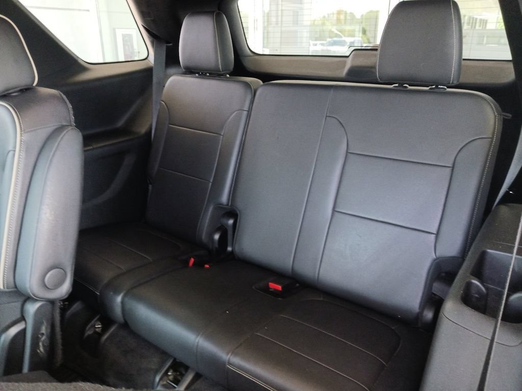 Used 2022 Mosaic Black Metallic Chevrolet Premier image 28