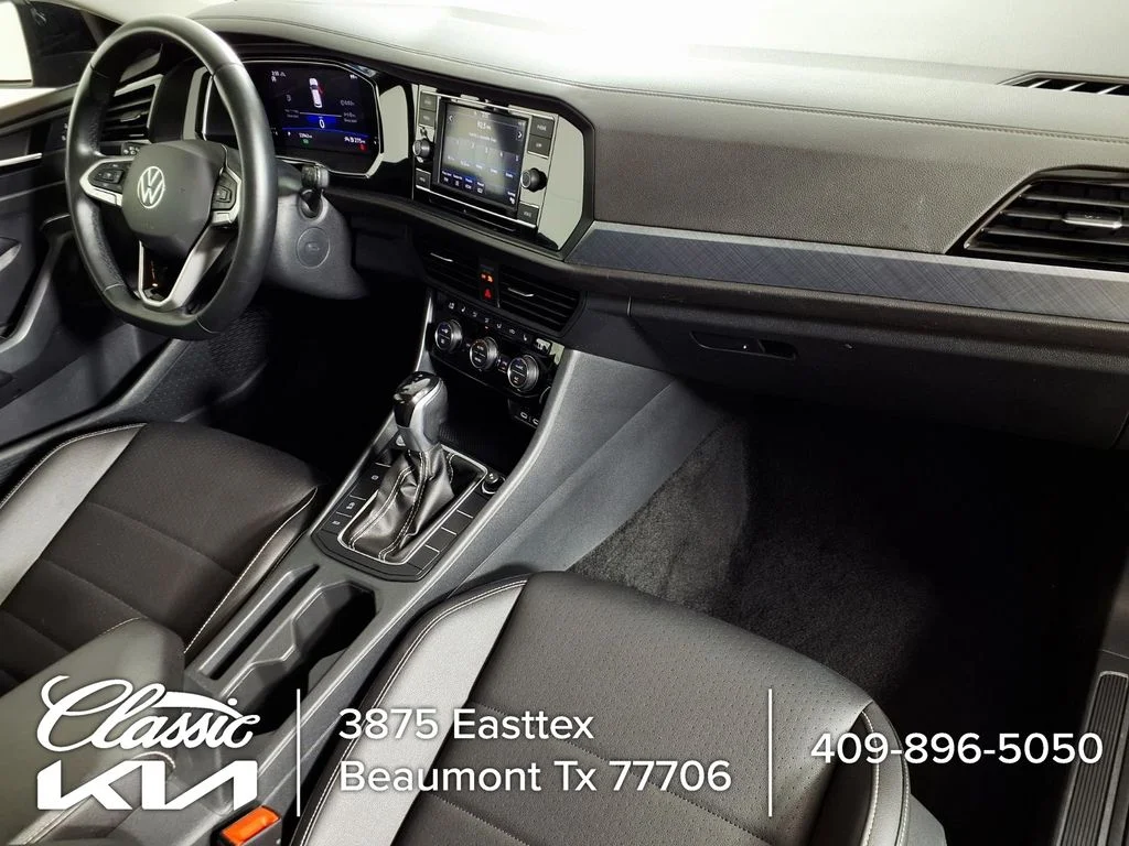 Used 2024  Volkswagen 1.5T SE image 12