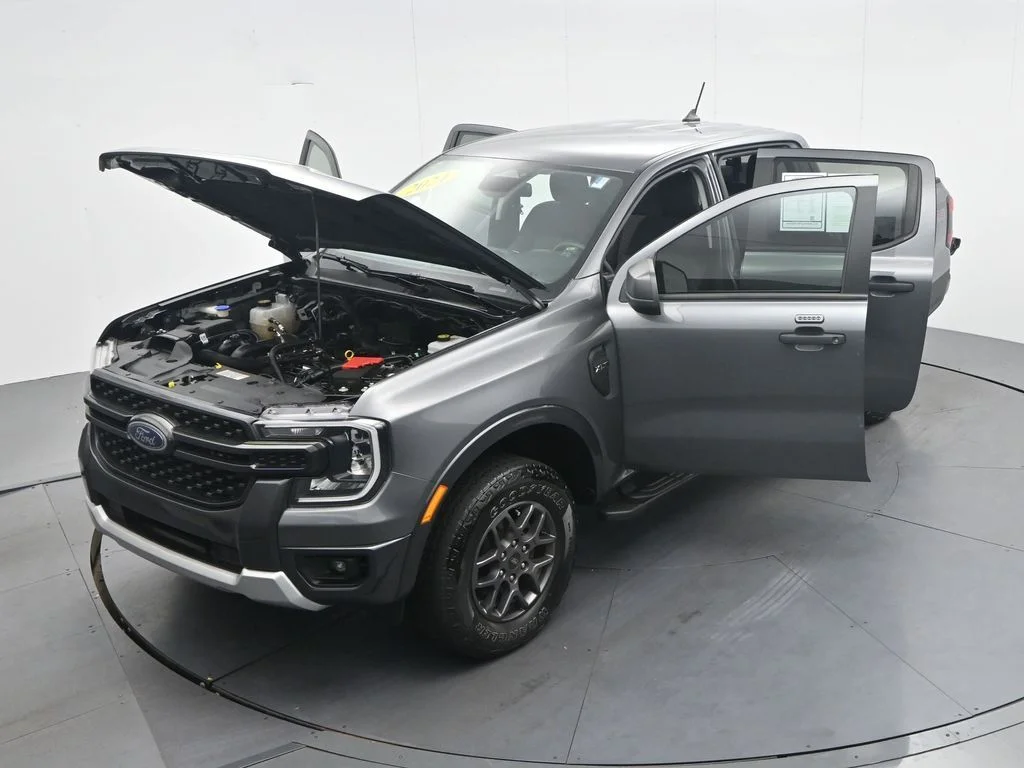 Used 2024 Gray Metallic Ford XLT image 37