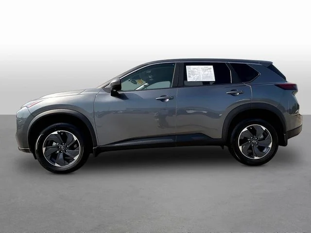 Used 2026 Gray Nissan SV image 4